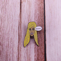 Hieeee Alaska Enamel Pin